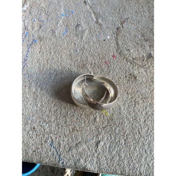 Vintage Hoop Earrings Hoops Wide Silver Tone Chunky - Picture 11 of 11